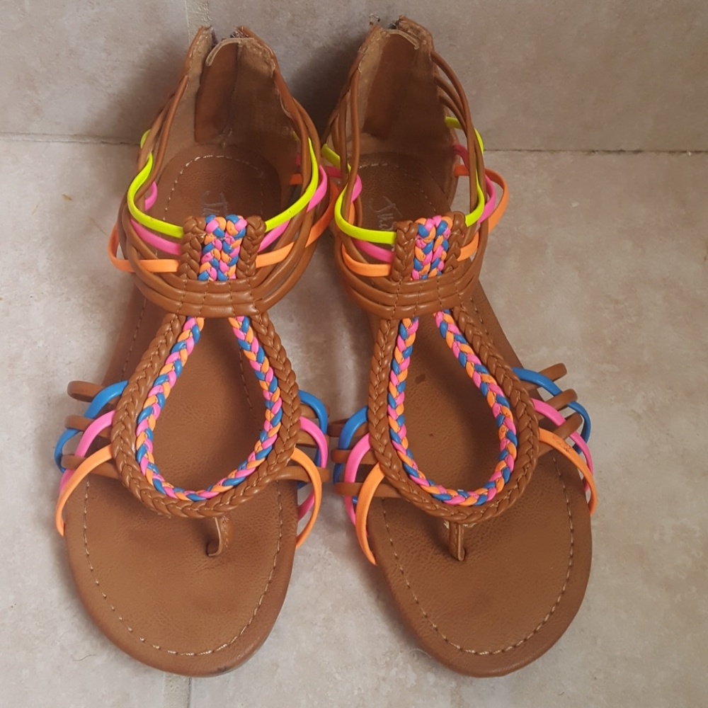 Justice sandals